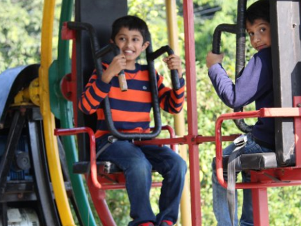 Enjoy human GYRO at adventure theme park in Pune at Sunny’s World.