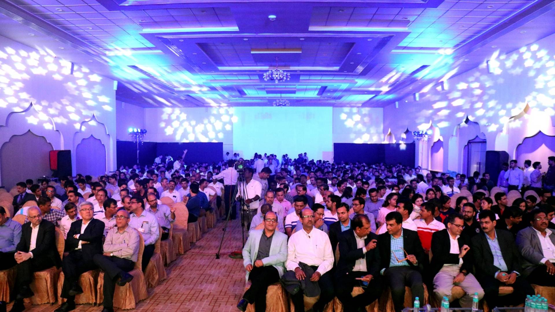 How to plan corporate events in India? - Sunnys World Pune