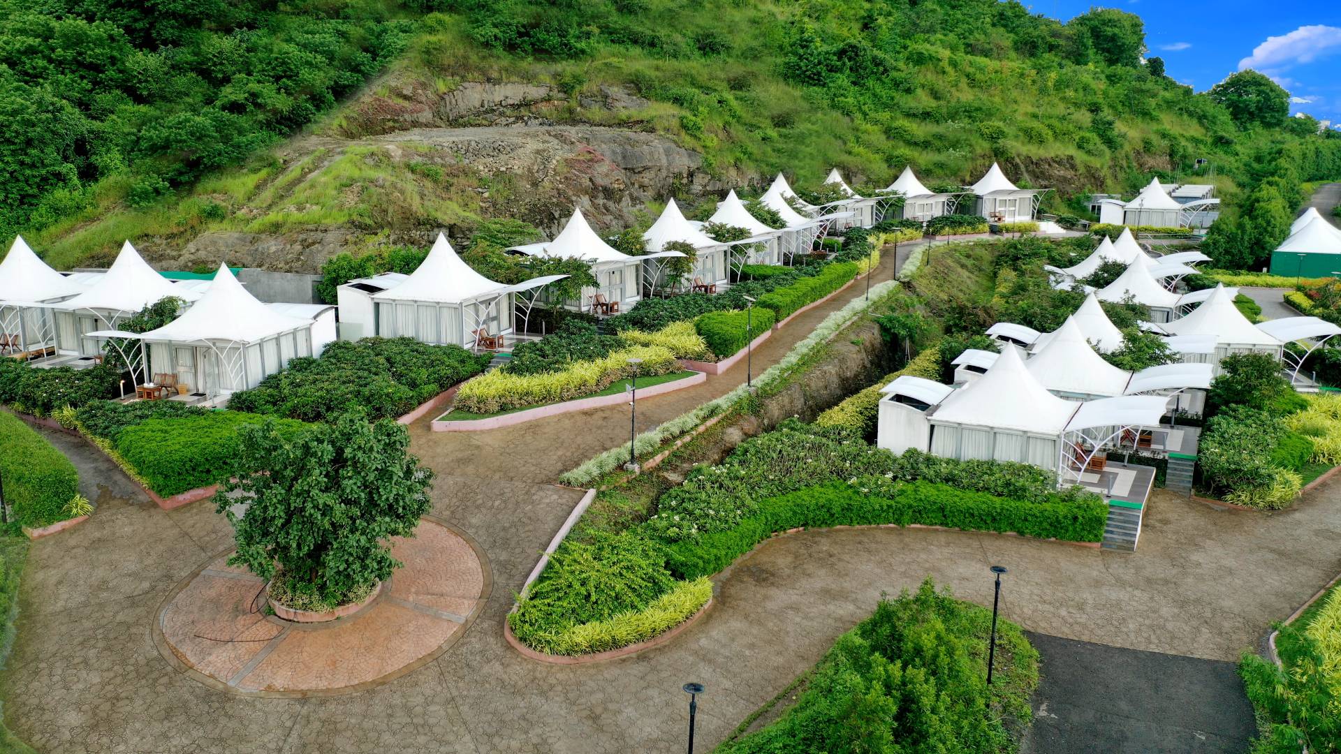 THE TOPAZ AC LUXURIOUS GLASS TENTS at Sunny's World Pune (8)