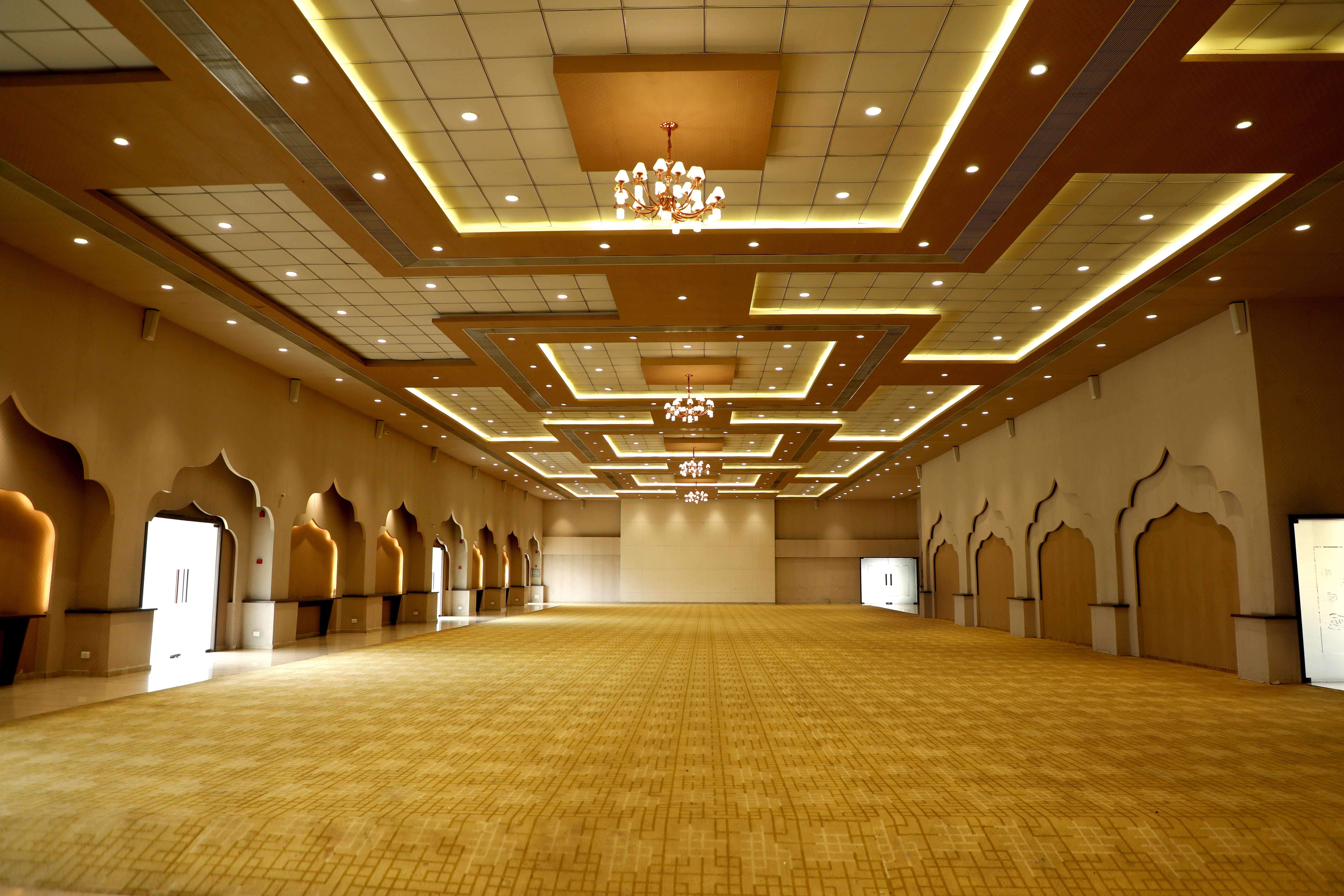 The Kohinoor - Ac Banquet Hall at Sunny's World Pune (10)